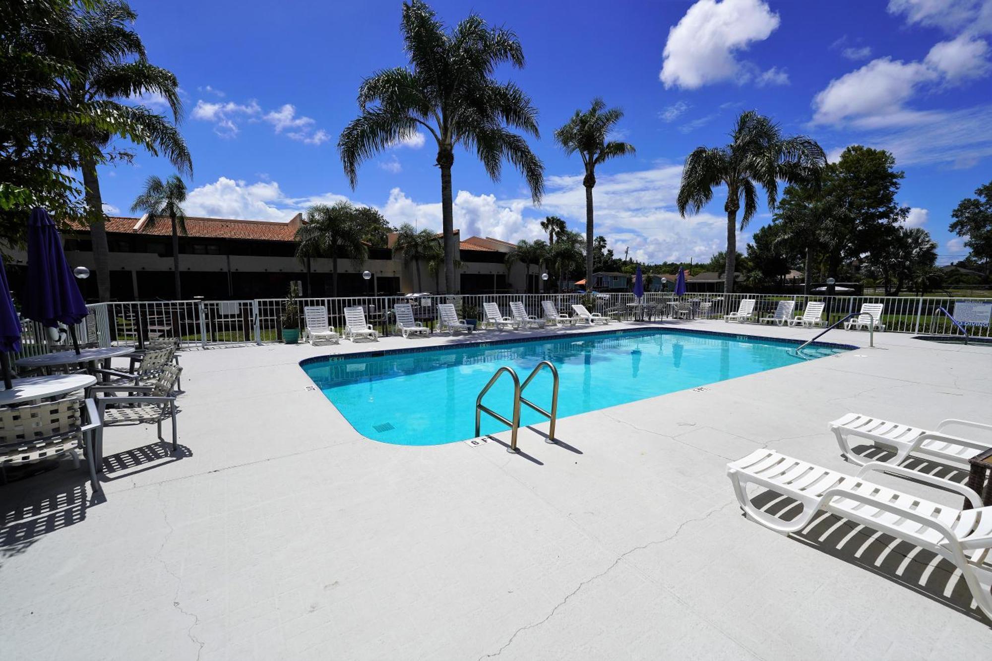 Florida Condos On Lake Tarpon Palm Harbor Exteriér fotografie